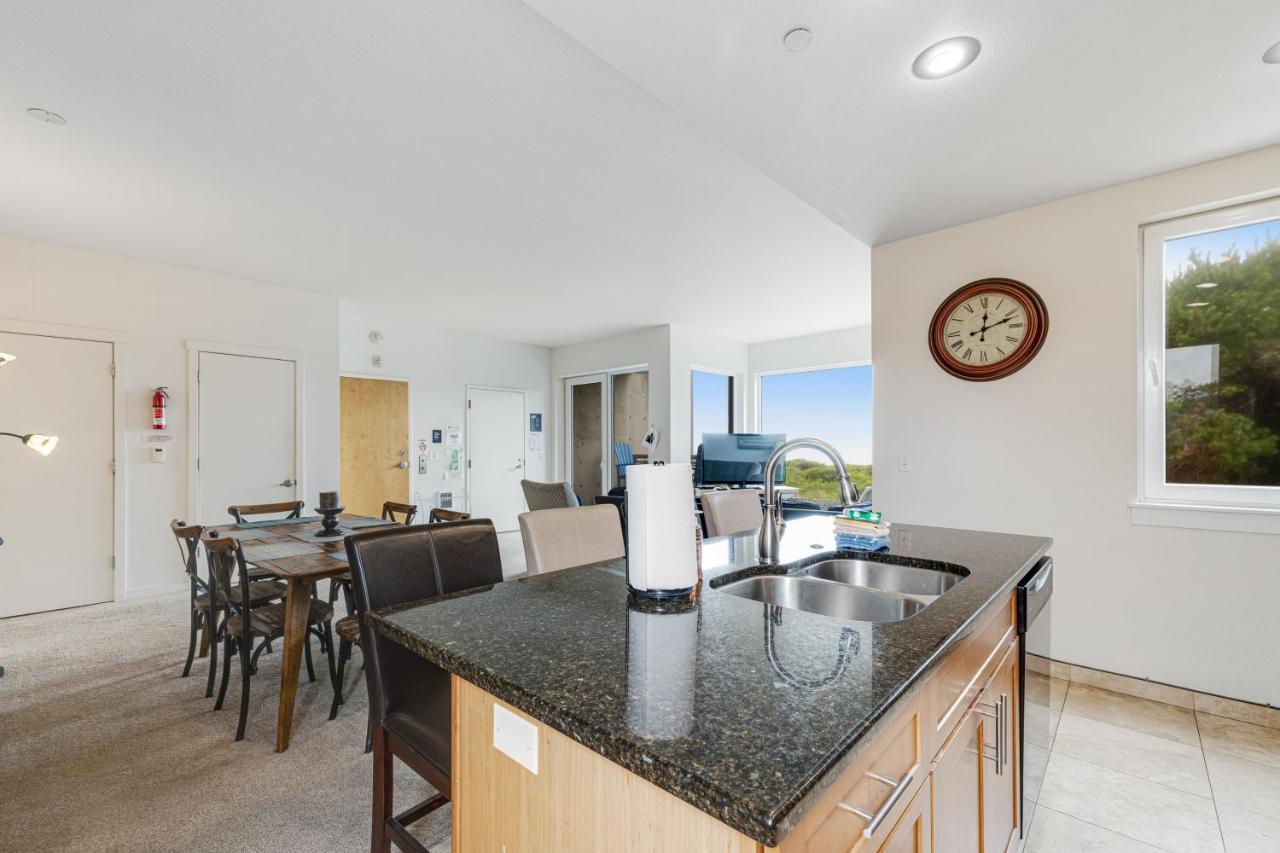 Serenity By The Sea Apartment Rockaway Beach Exterior foto